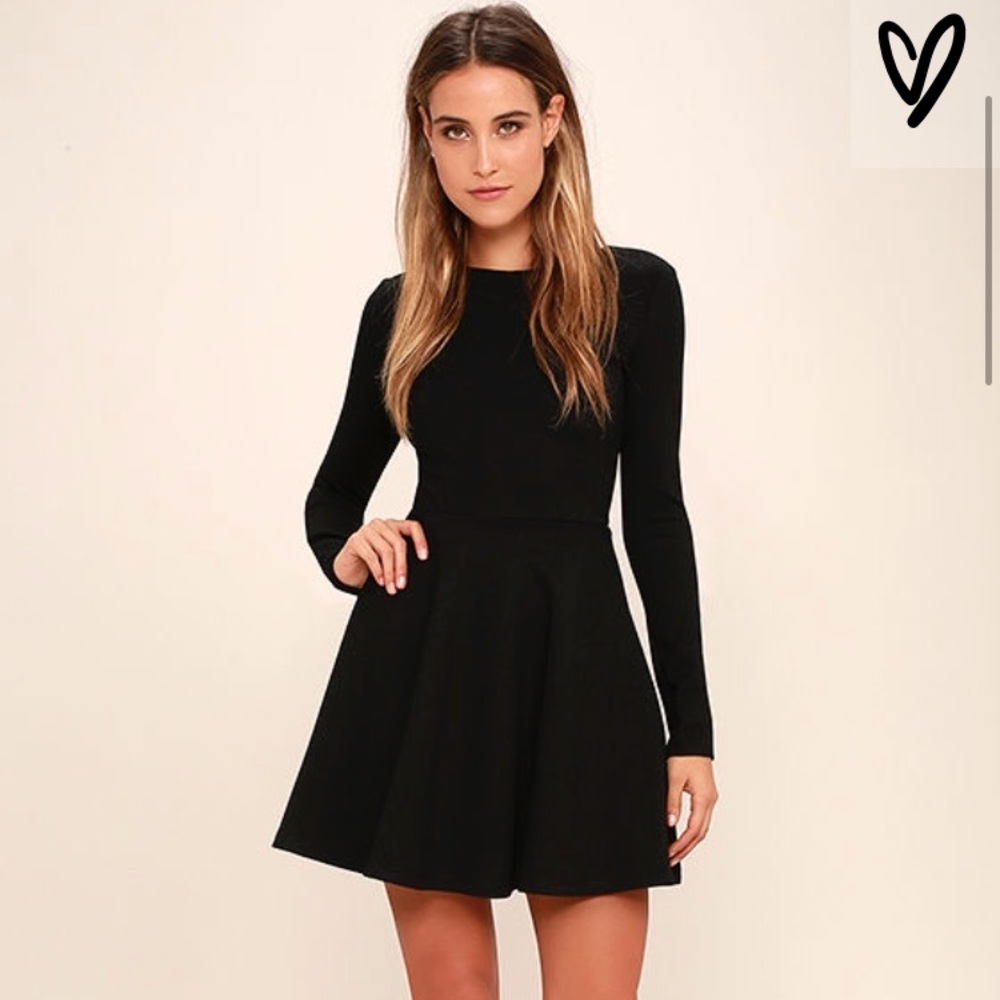 Lulu’s Black Long-Sleeve Skater Dress